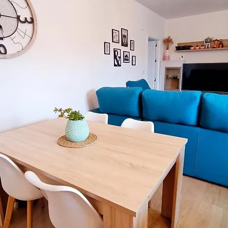 Nuevo, ático Con Encanto En Granada. Apartamento *